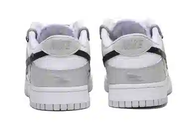 Nike Dunk Low Grey