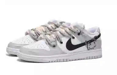 Nike Dunk Low Grey