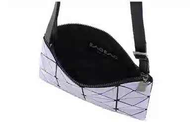 ISSEY MIYAKE Lucent Gloss