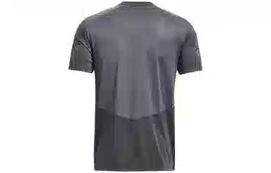 Under Armour T