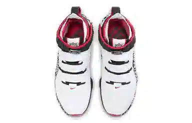 Nike Lebron 17 "Graffiti"