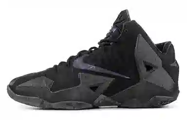 Nike Lebron 11 Blackout