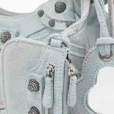 Balenciaga Le Cagole