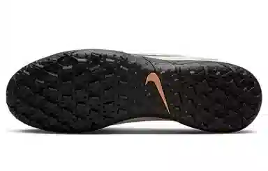 Nike Tiempo Legend 9 Club TF
