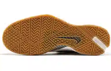 UNDEFEATED x Nike Zoom Kobe 1 Protro