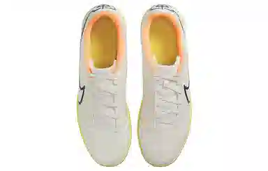 Nike Tiempo Legend 9 Club IC