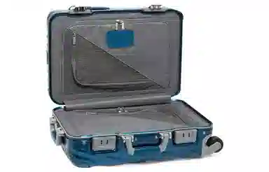 TUMI 19 Degree Aluminum Deep Blue