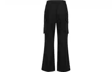 11ESTRANGER ASTRANGER