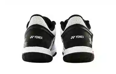 YONEX