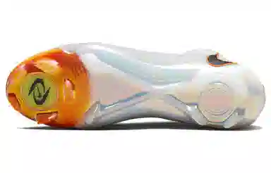 Nike Phantom Luna Elite FG White