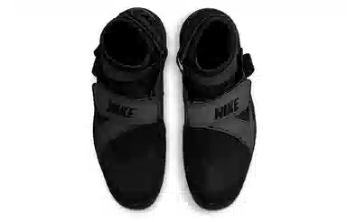 Comme Des Garçons x Nike Air Carnivore Black