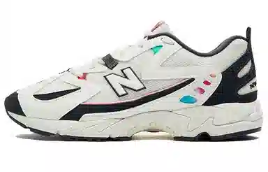 New Balance 828