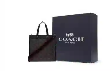 COACH Field 30 Tote