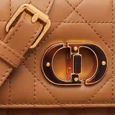 DIOR Caro Miss