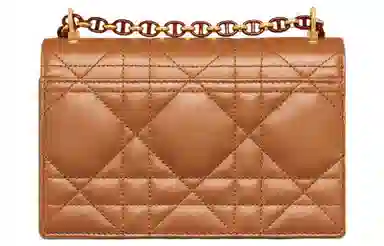 DIOR Caro Miss