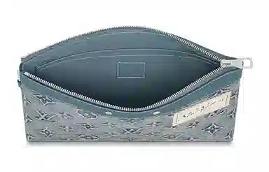 LOUIS VUITTON Pochette To-Go