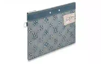 LOUIS VUITTON Pochette To-Go