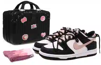 Nike Dunk Low OKHR GS