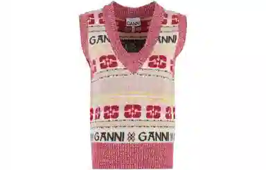 GANNI V