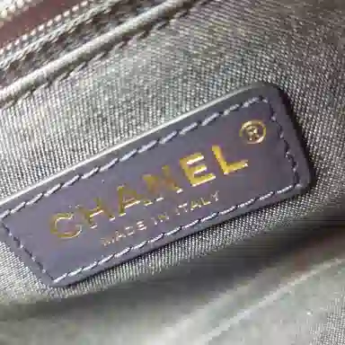 CHANEL 22CClassic Flap CF Logo