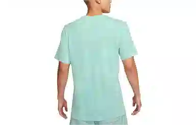 Nike Sportswear Club T
