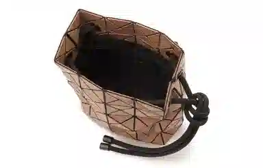 ISSEY MIYAKE Wring Gloss