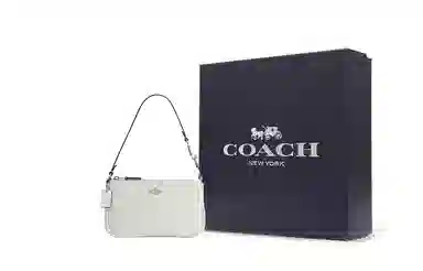 COACH Nolita 19 Logo pvc