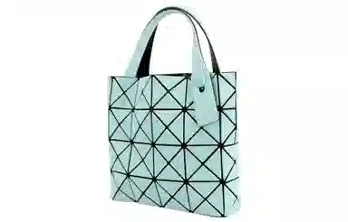 ISSEY MIYAKE Lucent Boxy