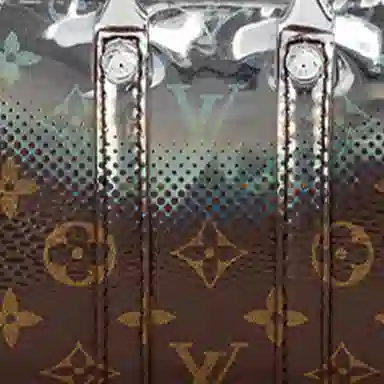 LOUIS VUITTON Metallic Nebula