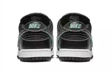Diamond Supply Co. x Nike Dunk SB "Black Diamond"