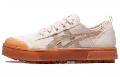 Asics Court Trail
