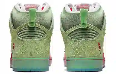 Nike Dunk SB Pro QS "Strawberry Cough"