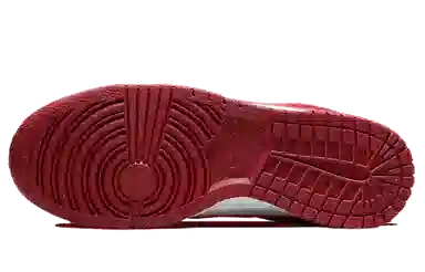Nike Dunk Low Next Nature "University Red"