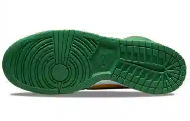 Supreme x Nike Dunk High "Brazil"