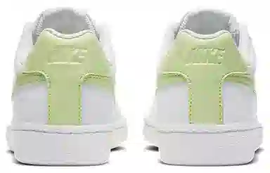 Nike Court Royale
