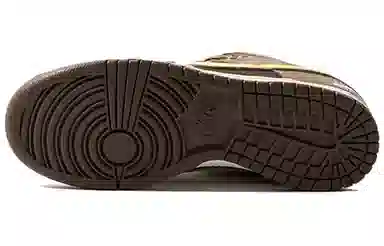 UNDEFEATED x Nike Dunk Low SP "Inside Out"