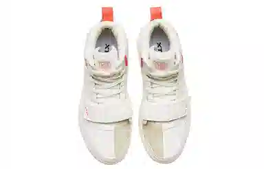 特步 高帮 板鞋 女款 白色