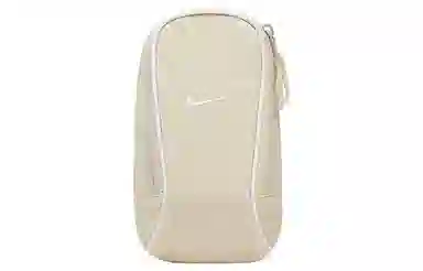 Nike Sportswear Essentials