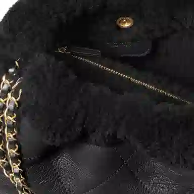 CHANEL 22Bag 23B Logo Tote