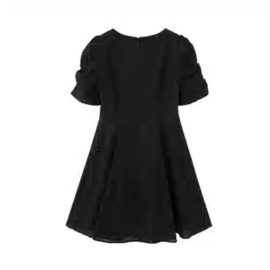 森马 设计感绣花方领短袖连衣裙