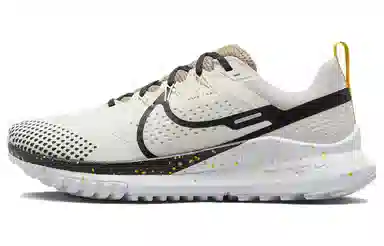 Nike Pegasus Trail 4