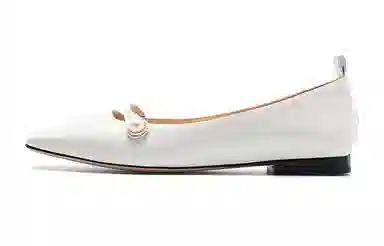 NINE WEST