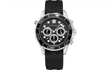 Katie Ermilio 42 KE-1807HJQ