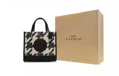 COACH Dempsey 22 Logo Tote