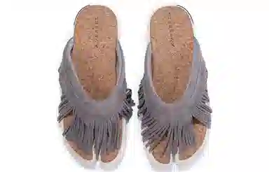 xVESSEL Tassel Toe Slides