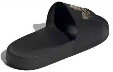 adidas Adilette