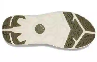 UGG CA805