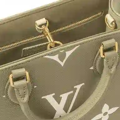 Louis Vuitton Onthego PM Light Khaki/Cream