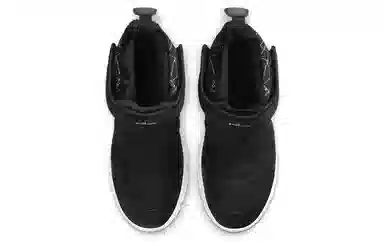 Nike Novice