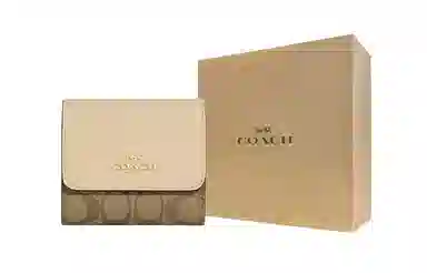 COACH Trifold Wallet 11